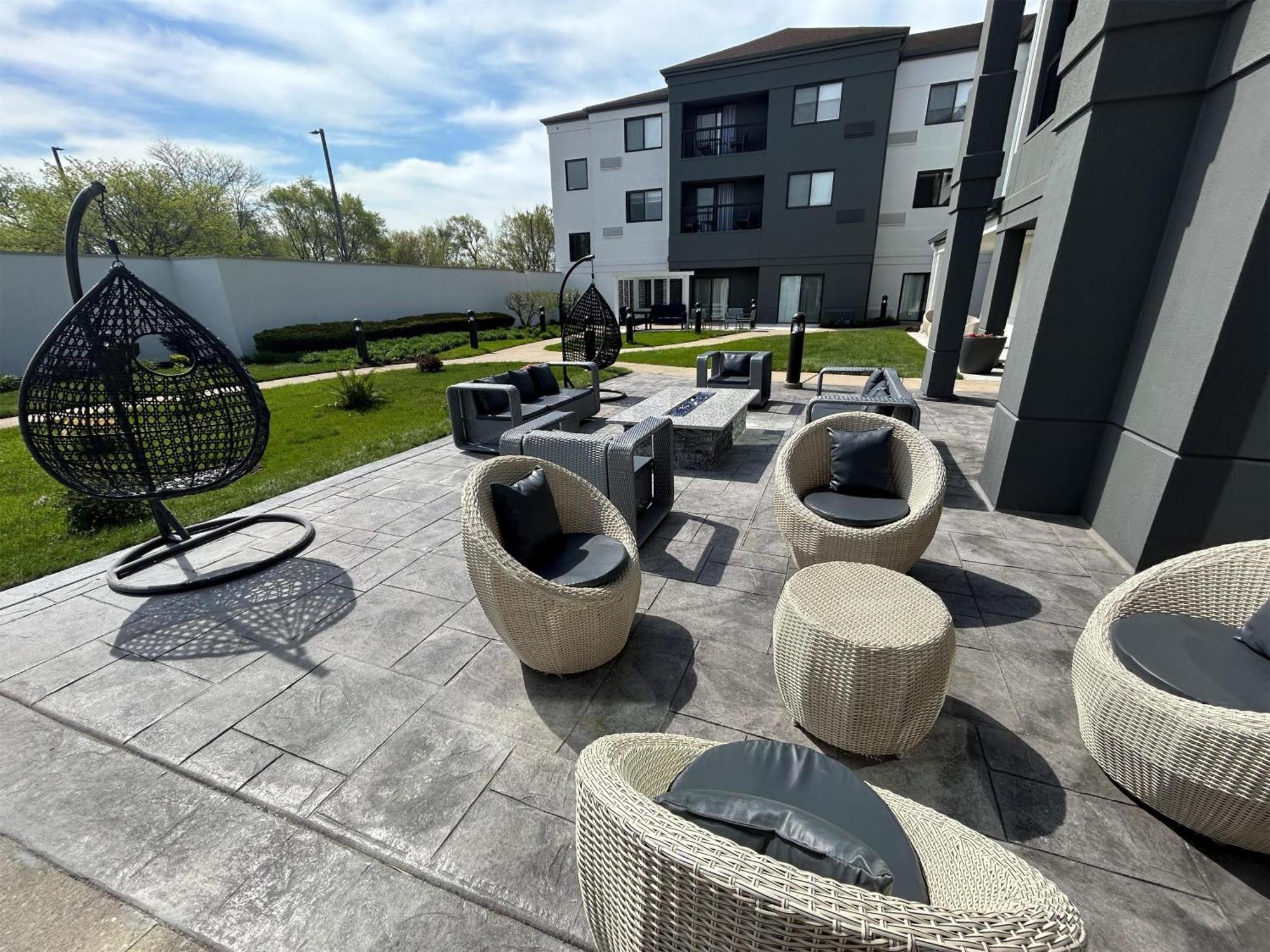 Best Western Plus Elgin - Chicago West Dundee Exteriör bild